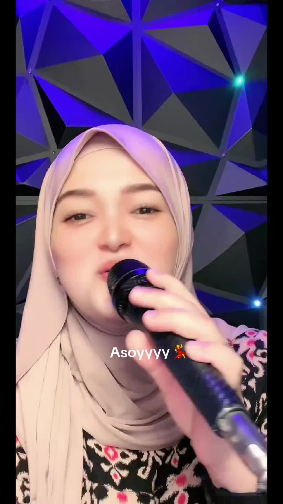 @Ce.amel13