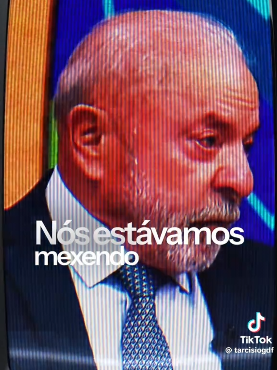 @Deus, pátria, família
