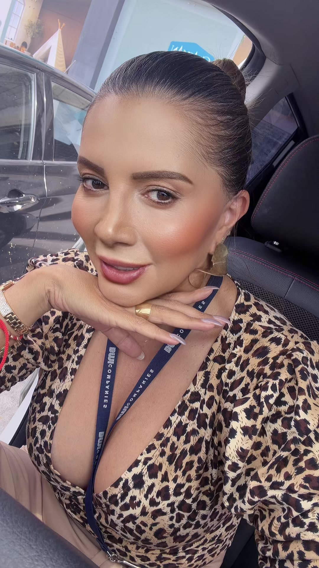 @Anna Karyna