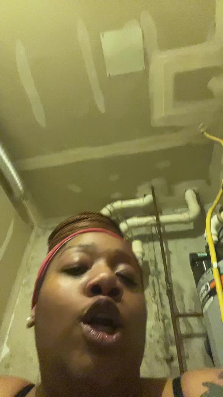 @Dee_nuggss