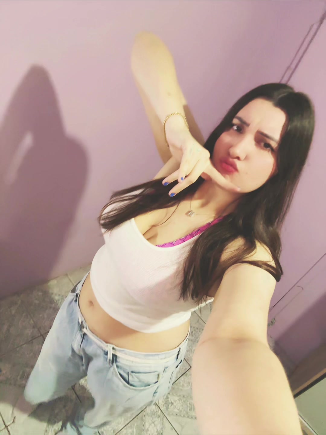 @ 🤟