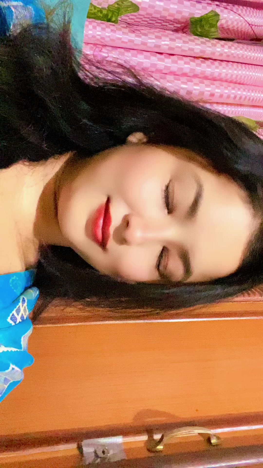 @ruBi...😘