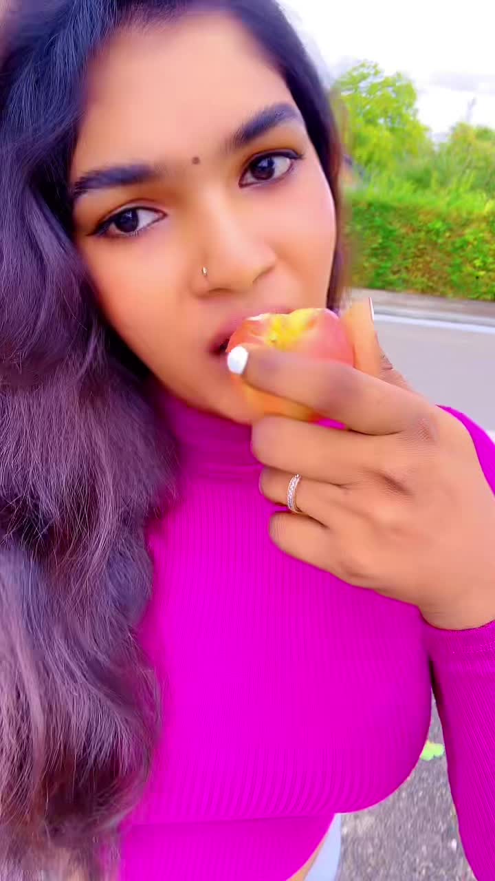 @கள்ளி ராணி👑♥️💋🇨🇭
