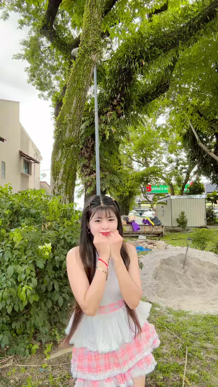 @ʏᴜʀɪ☂︎🛍️🎁🚙