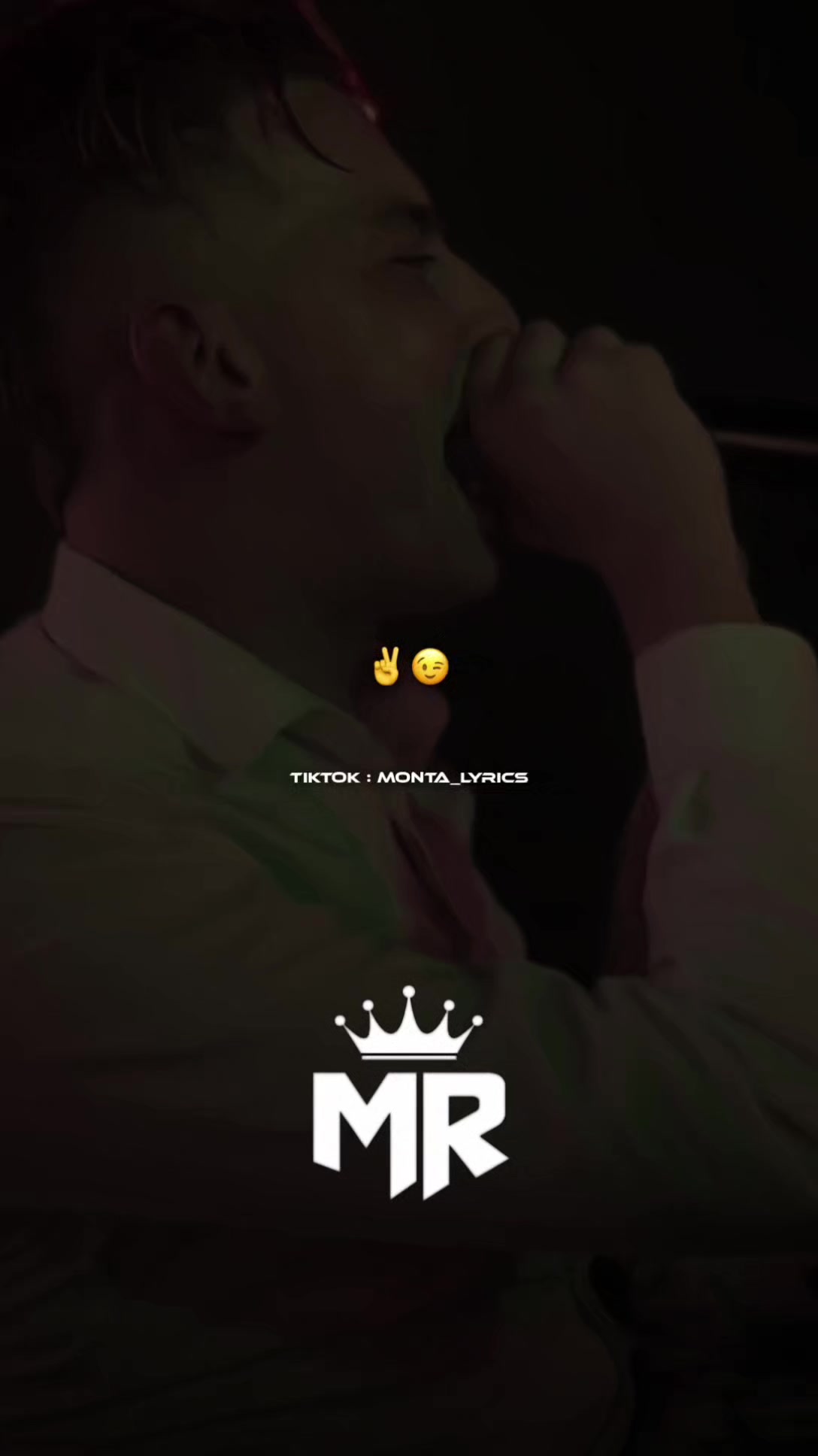 @𝙈𝙤𝙣𝙩𝙖 𝙇𝙮𝙧𝙞𝙘𝙨 🥇