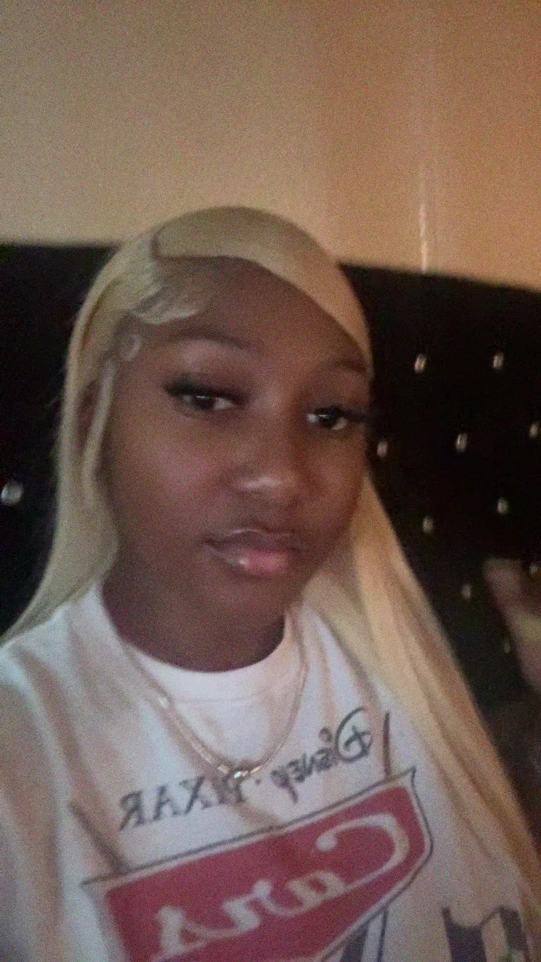 @😆 .