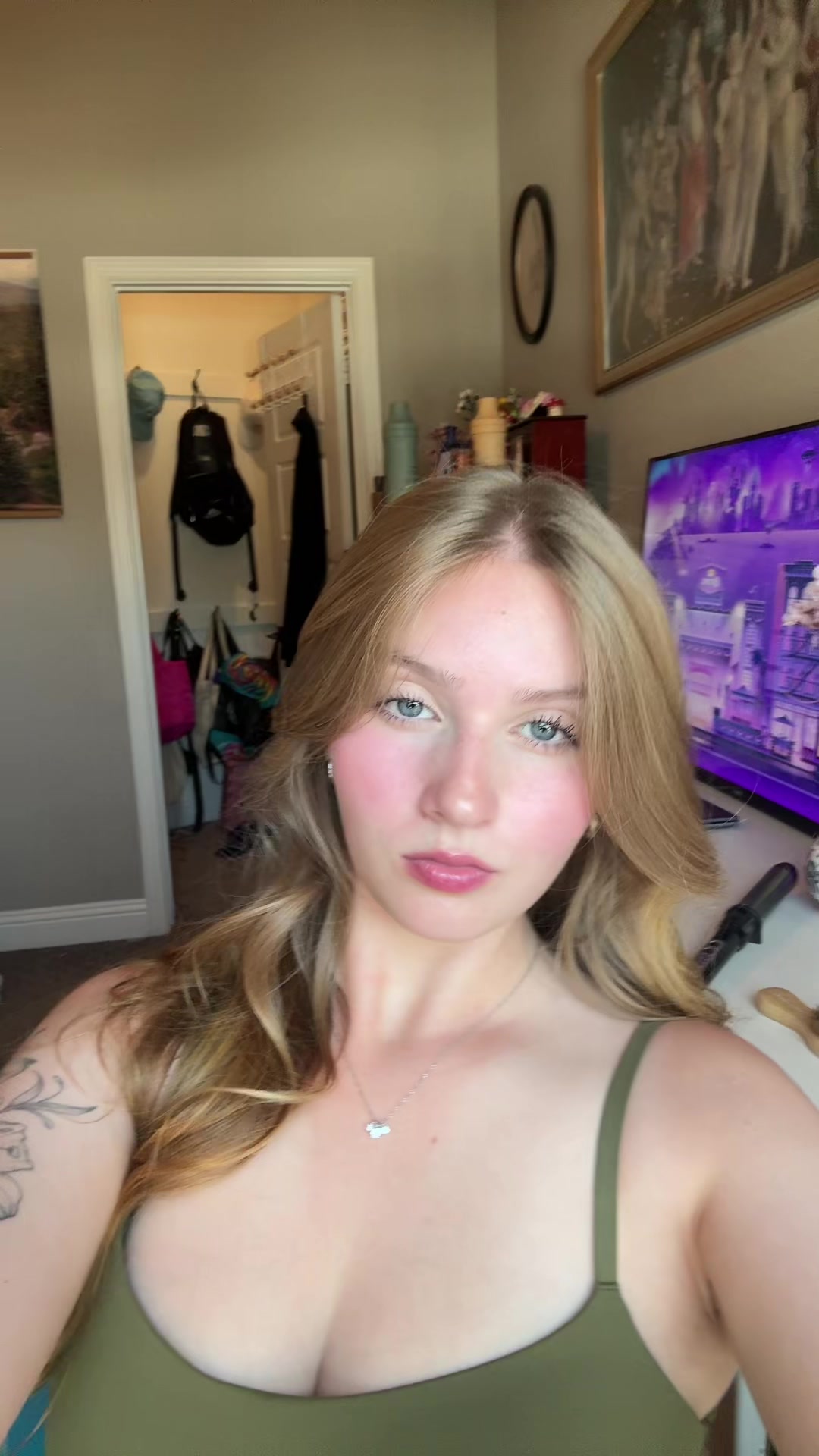 @lily