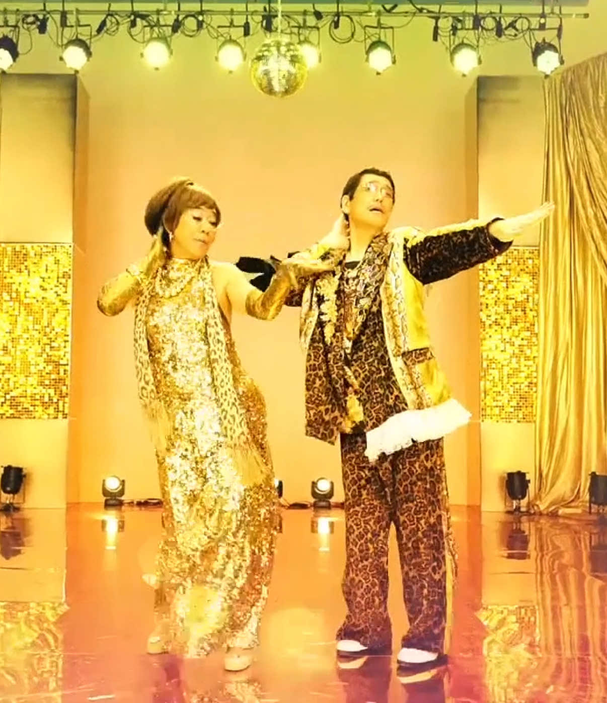 @ピコ太郎(PIKOTARO)公式