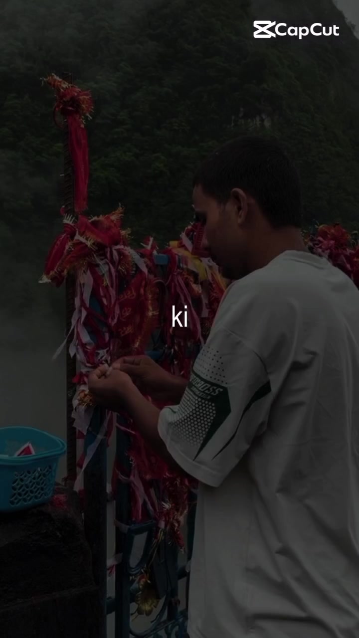 @SÃÑTØSH💙
