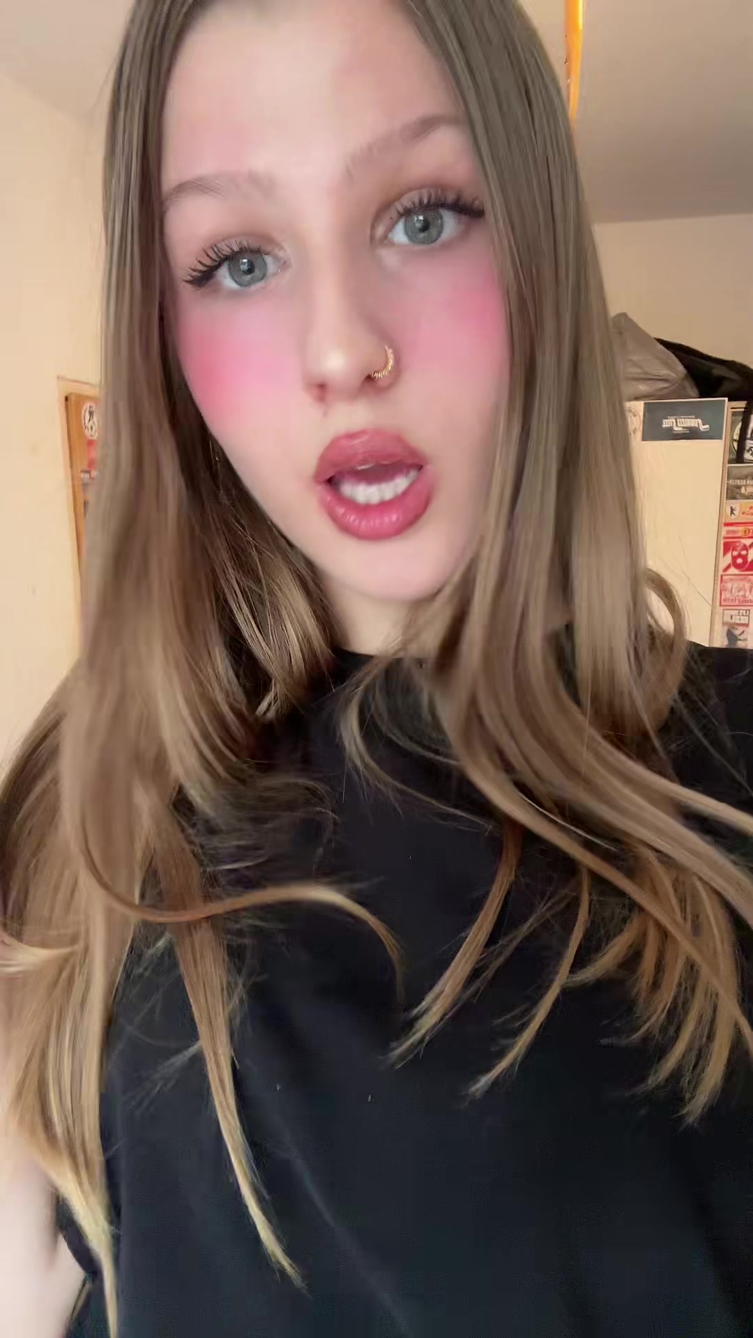 @️