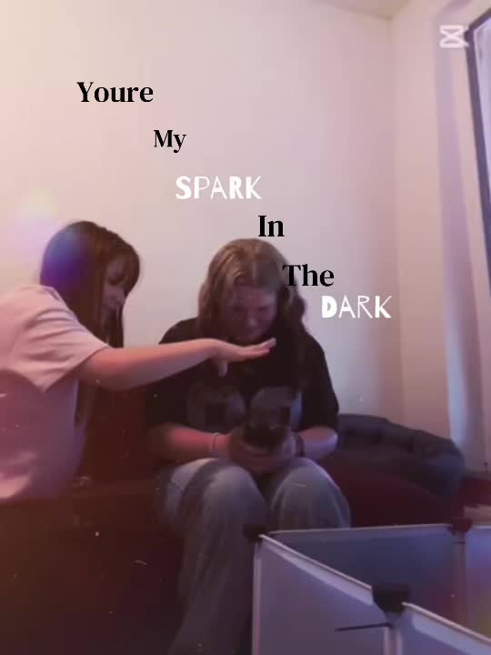 @𝕷𝖆𝖚𝖗𝖎𝖓𝖆