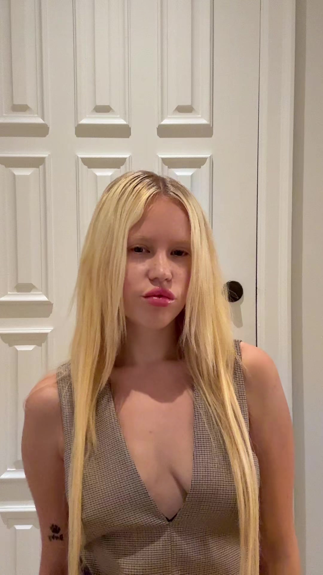 @EvelushkaA