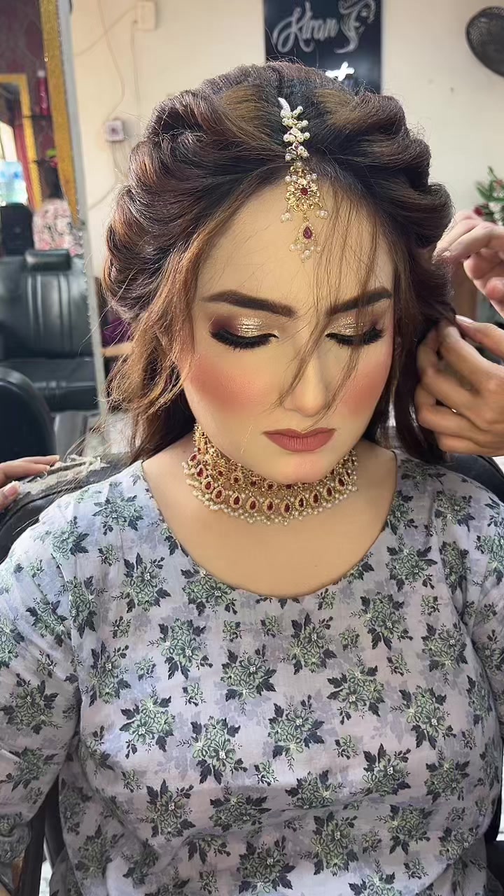 @Kiran Parlor Official