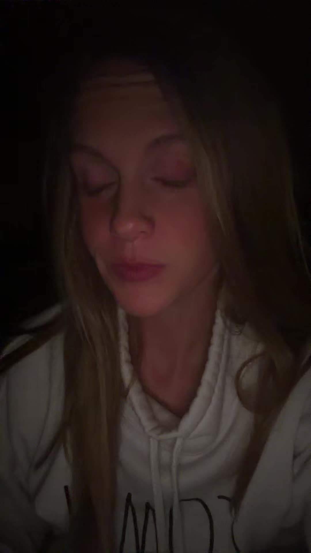 @aprilmarie_x0