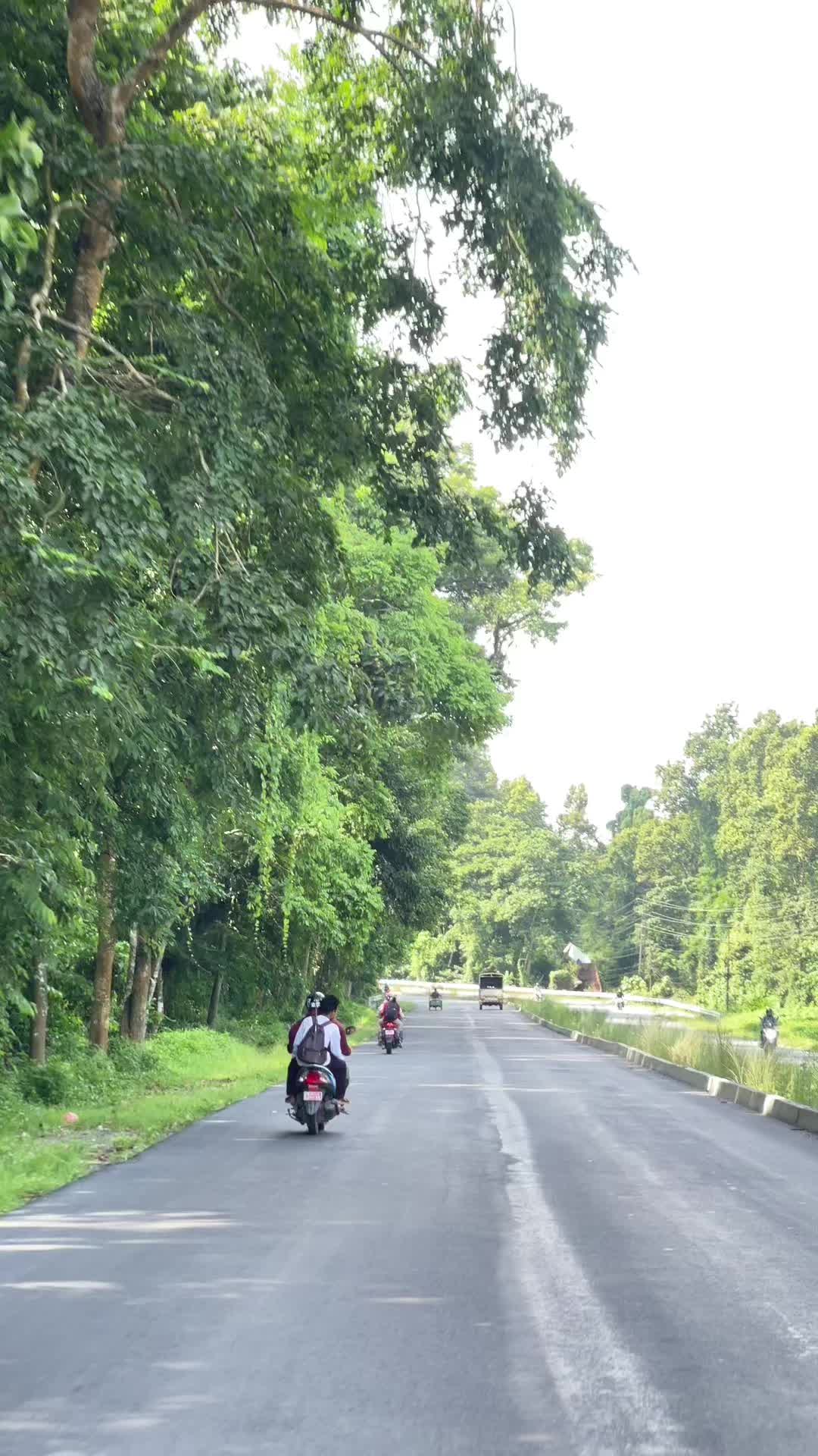 @मौसम कुलुङ
