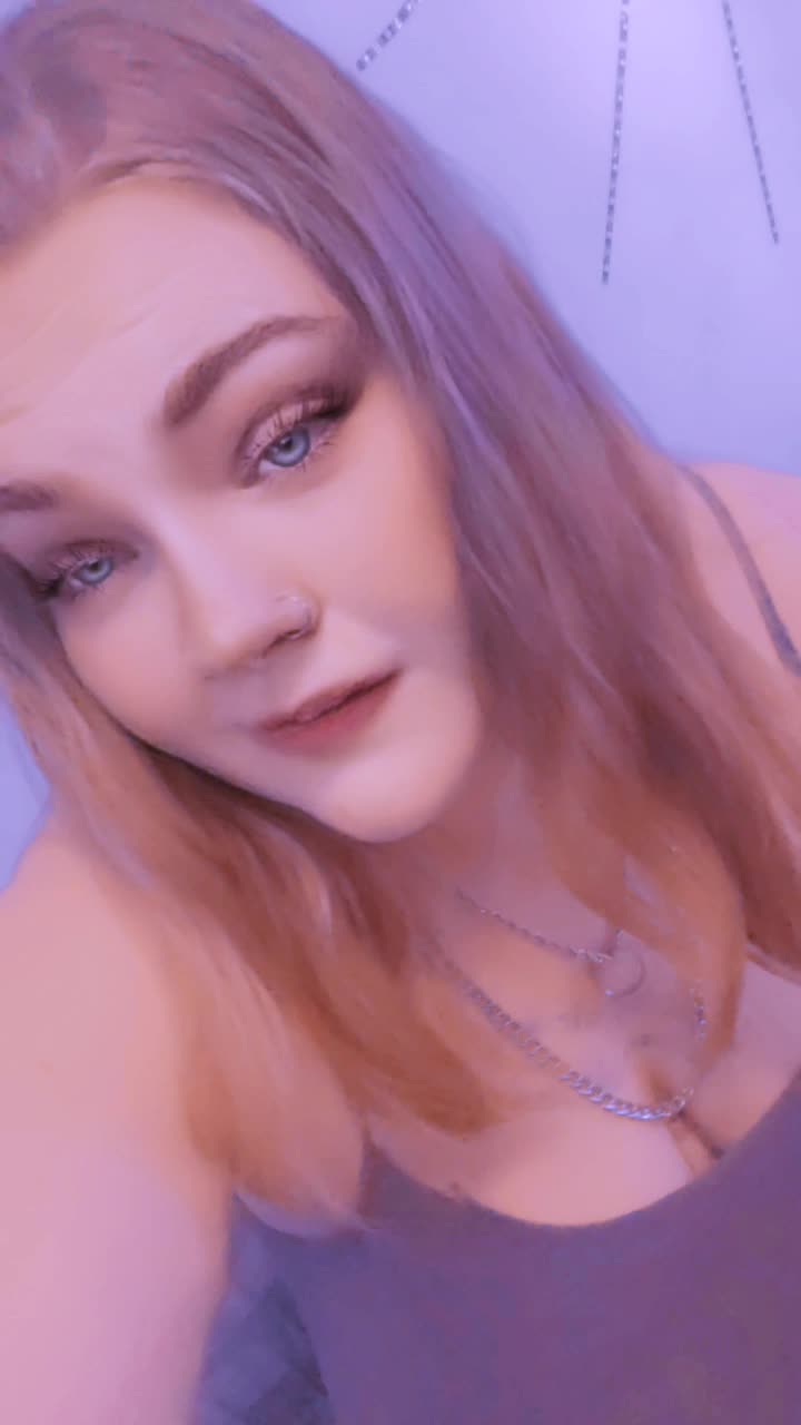 @𝔅𝔞𝔯𝔢𝔉𝔬𝔬𝔱&real;𝔢𝔡𝔑𝔢𝔠𝔨