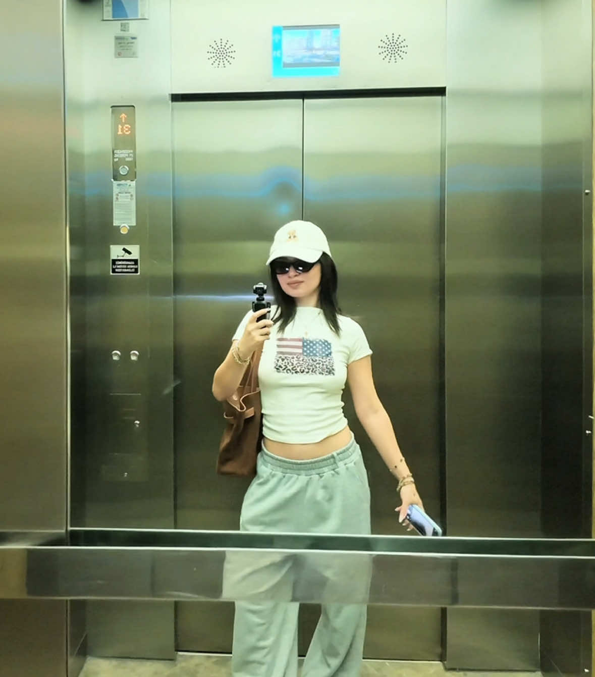 @Lara