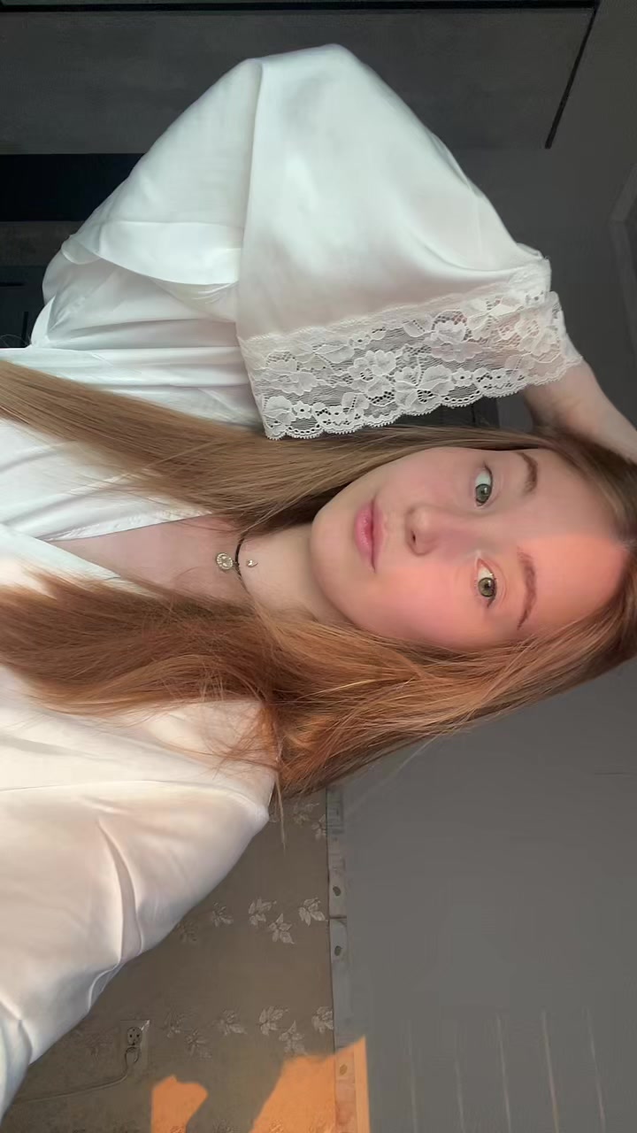 @🦋