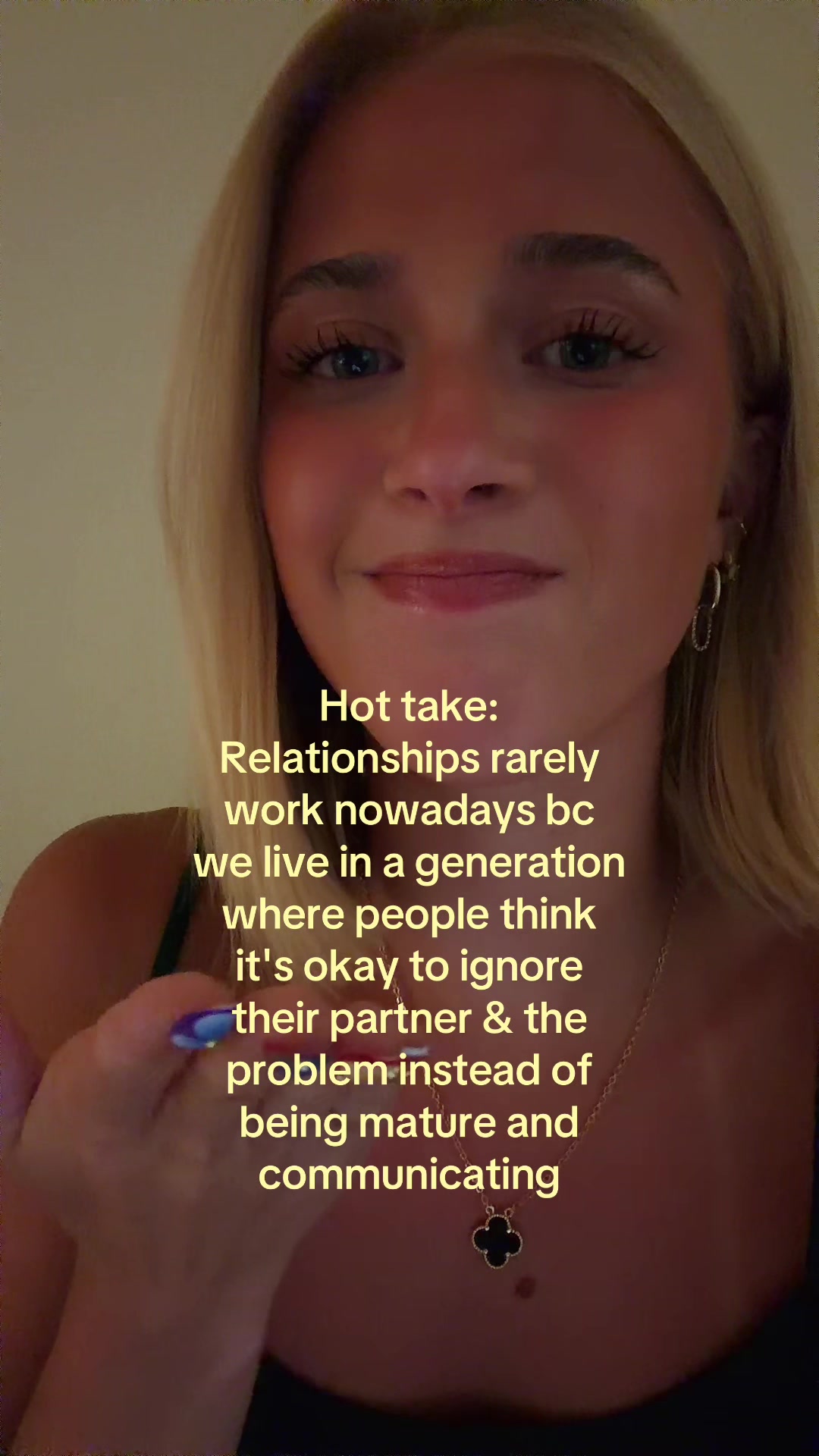 @theelliebarker