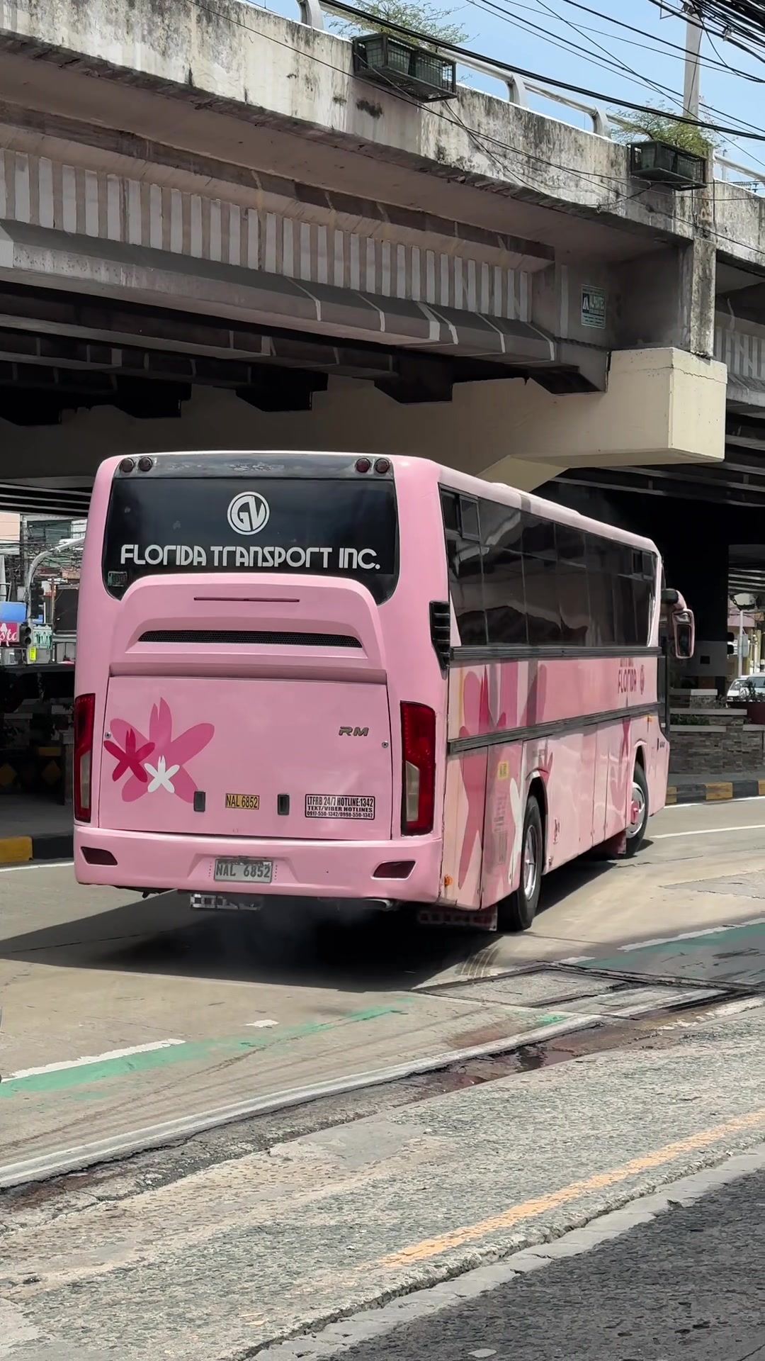 @Bus Spotter ln The Philipines