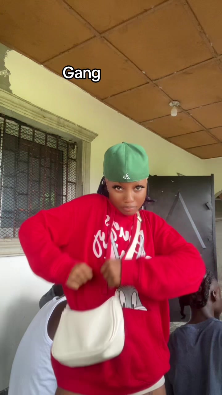 @B&iuml;ll&icirc;&ntilde;&ecirc; DC Queen