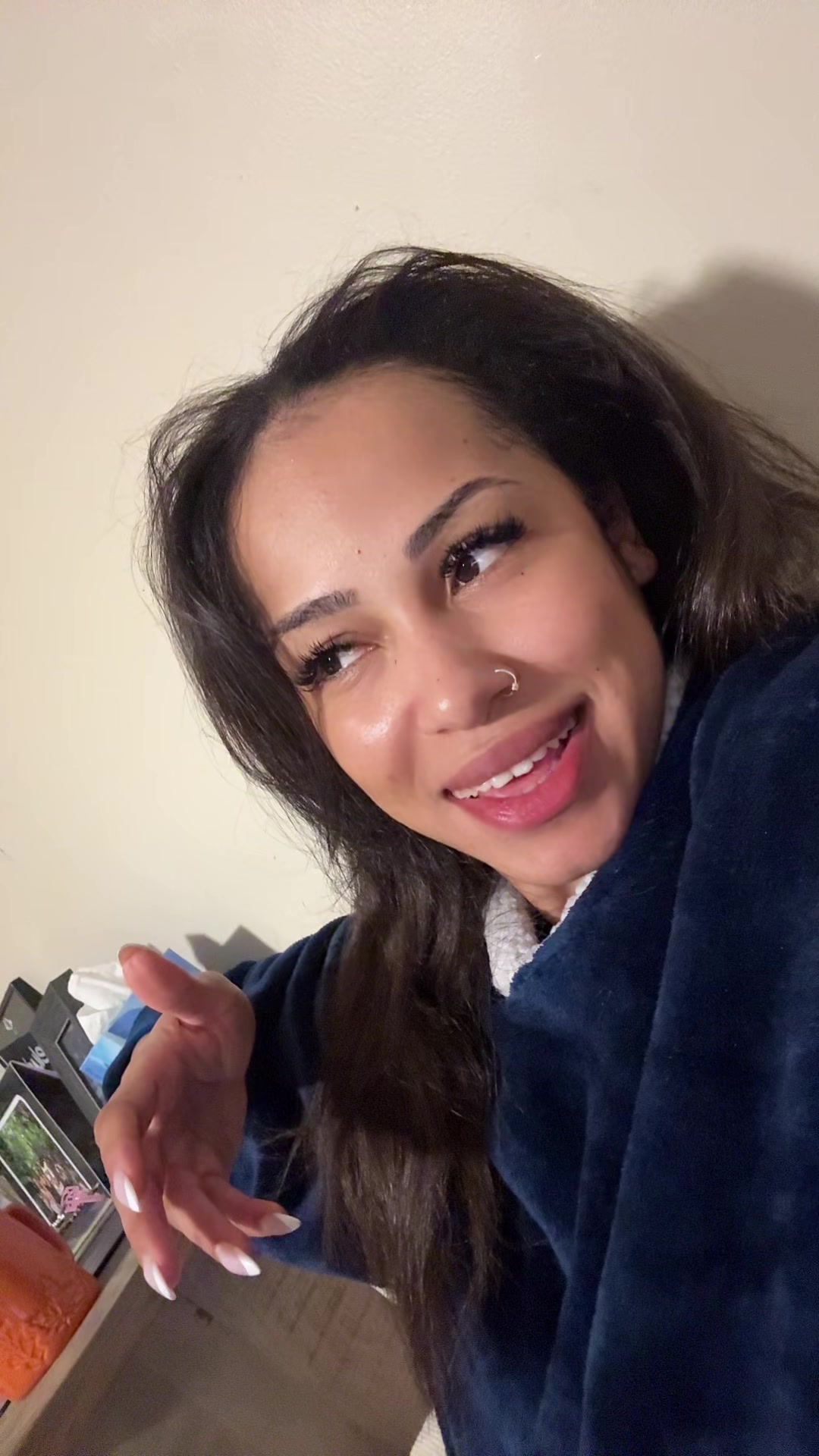 @ELLENIA MIONI