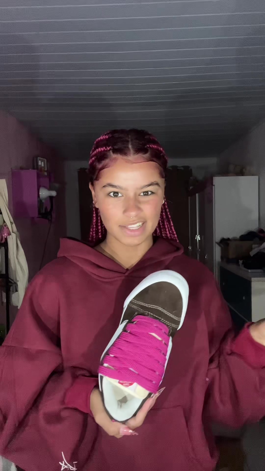 @Ana