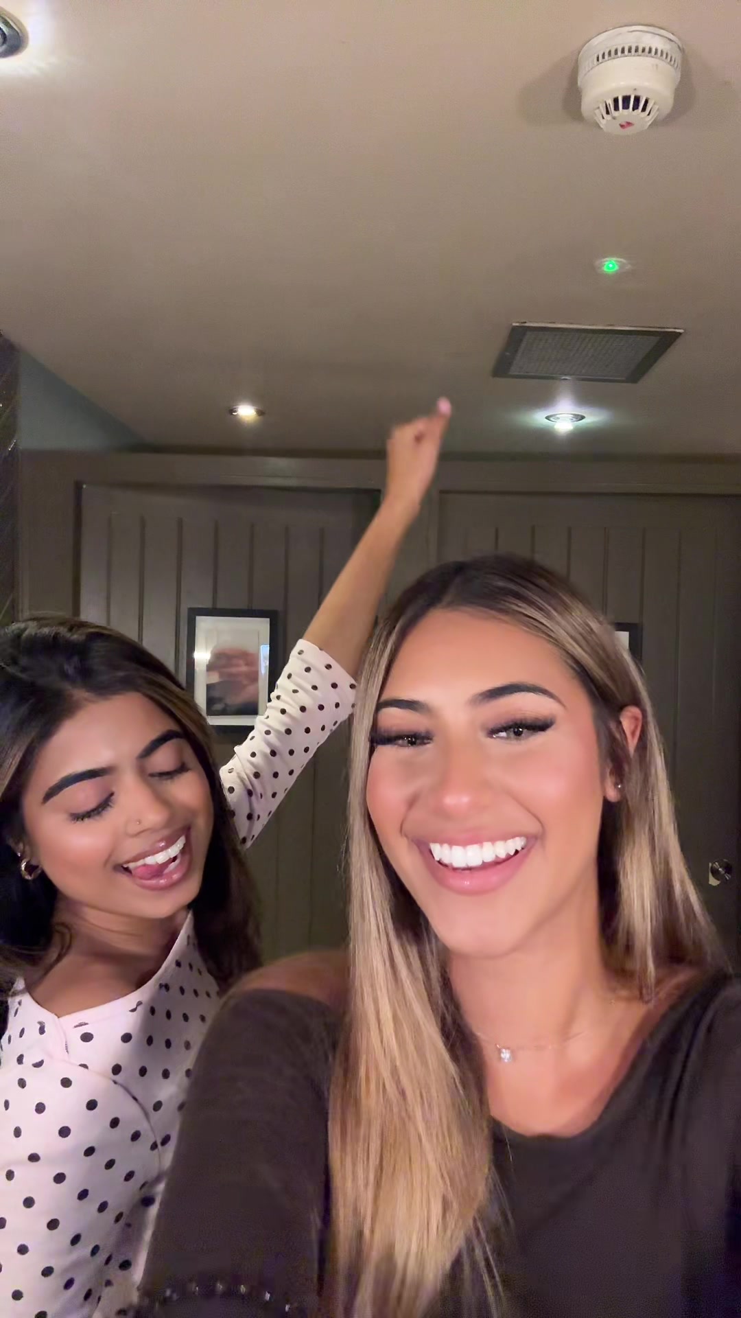@v