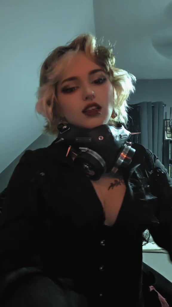 @Jinx ☠️🖤🩸