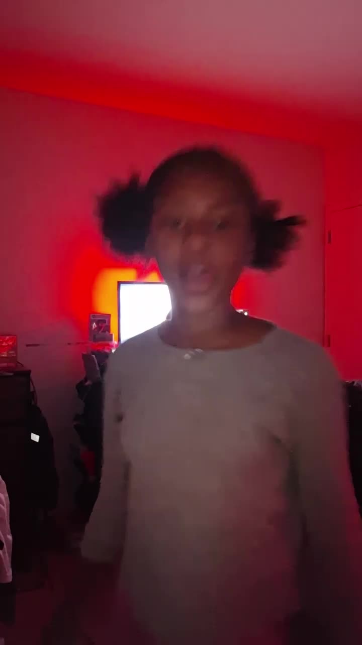 @THEEONLYRAYNEE