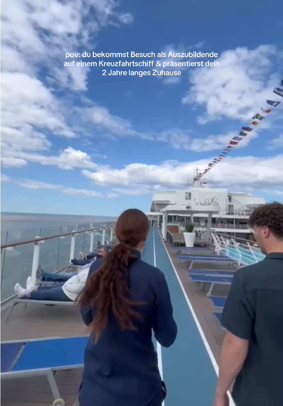 @VANESSA | crewmember