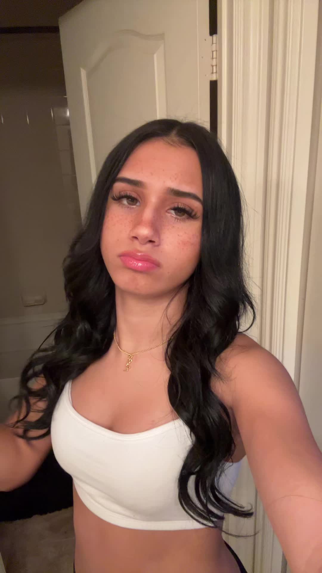@⃟