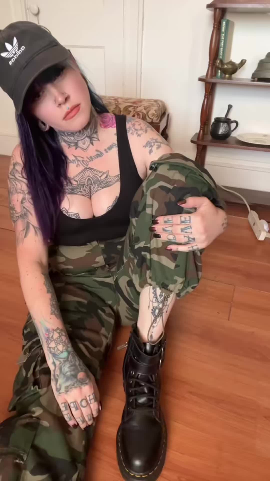 @Sapphireink2