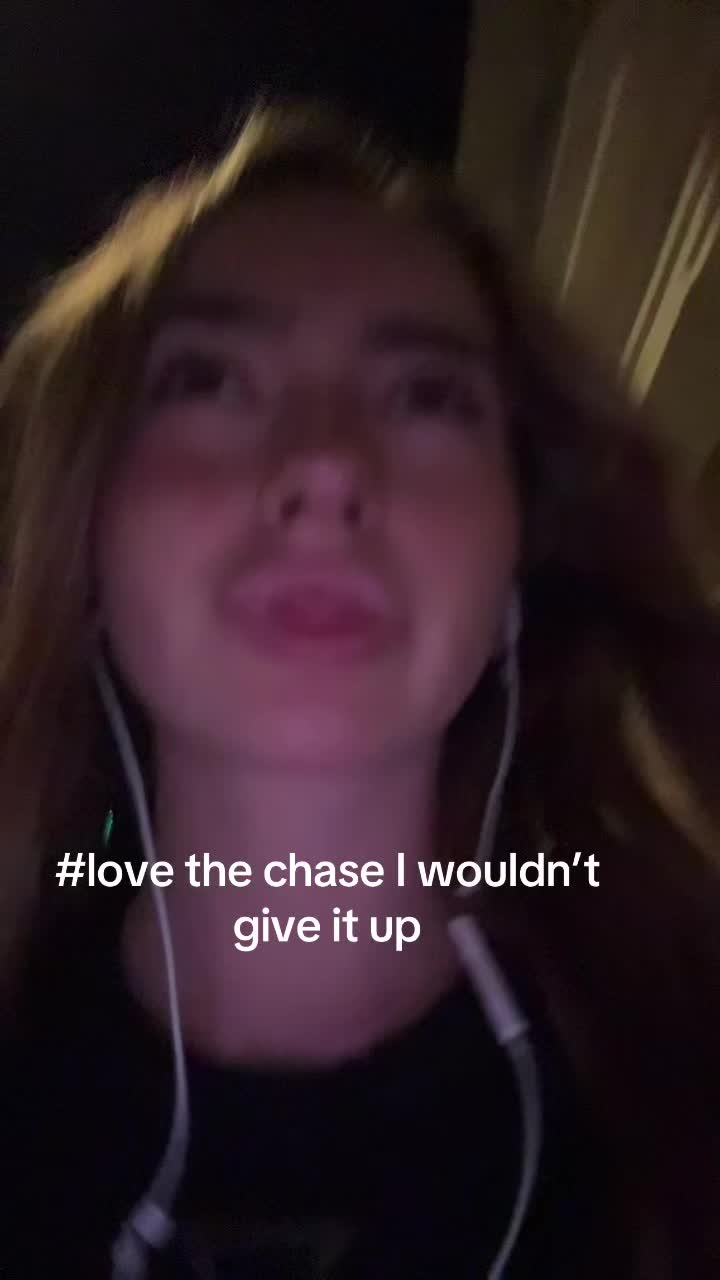 @girlwhosgotitgoingon
