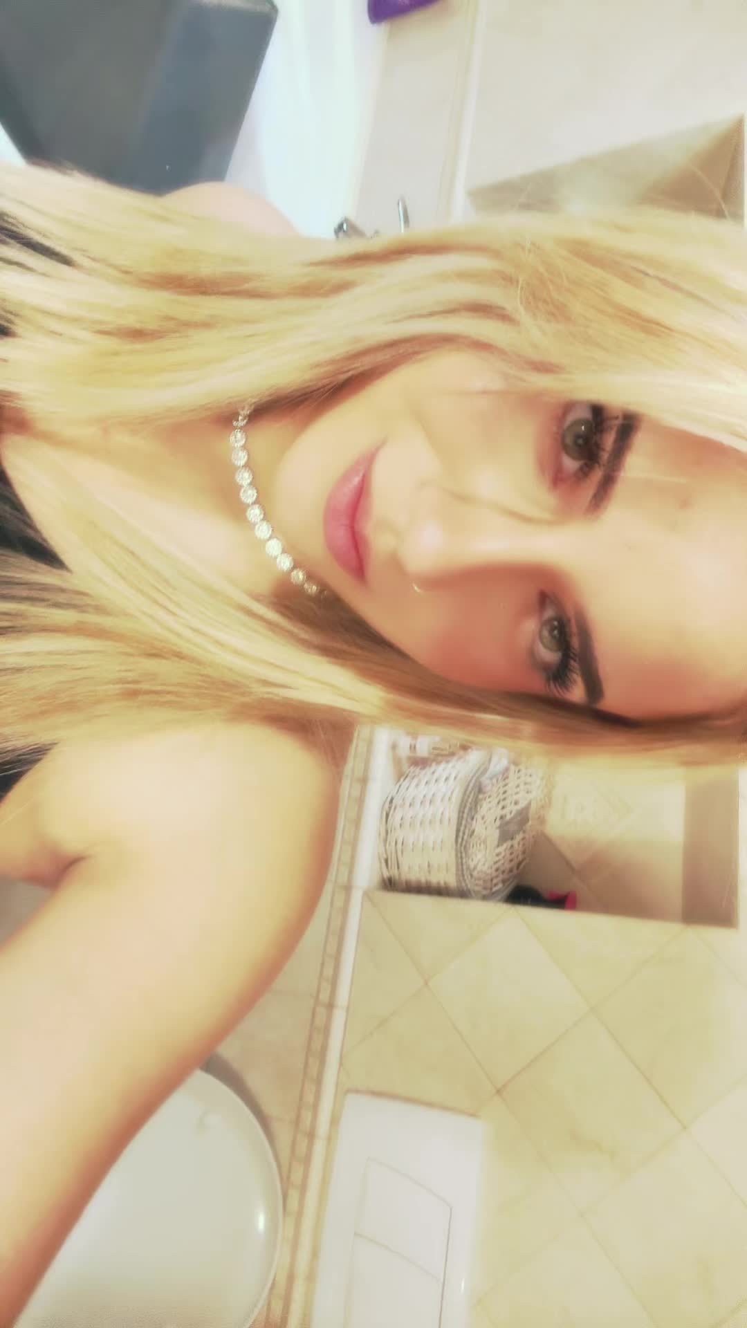 @auroramengoni