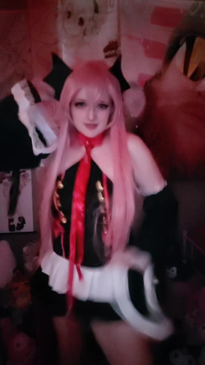 @ˏˋ&deg;&bull;*⁀➷ Evie