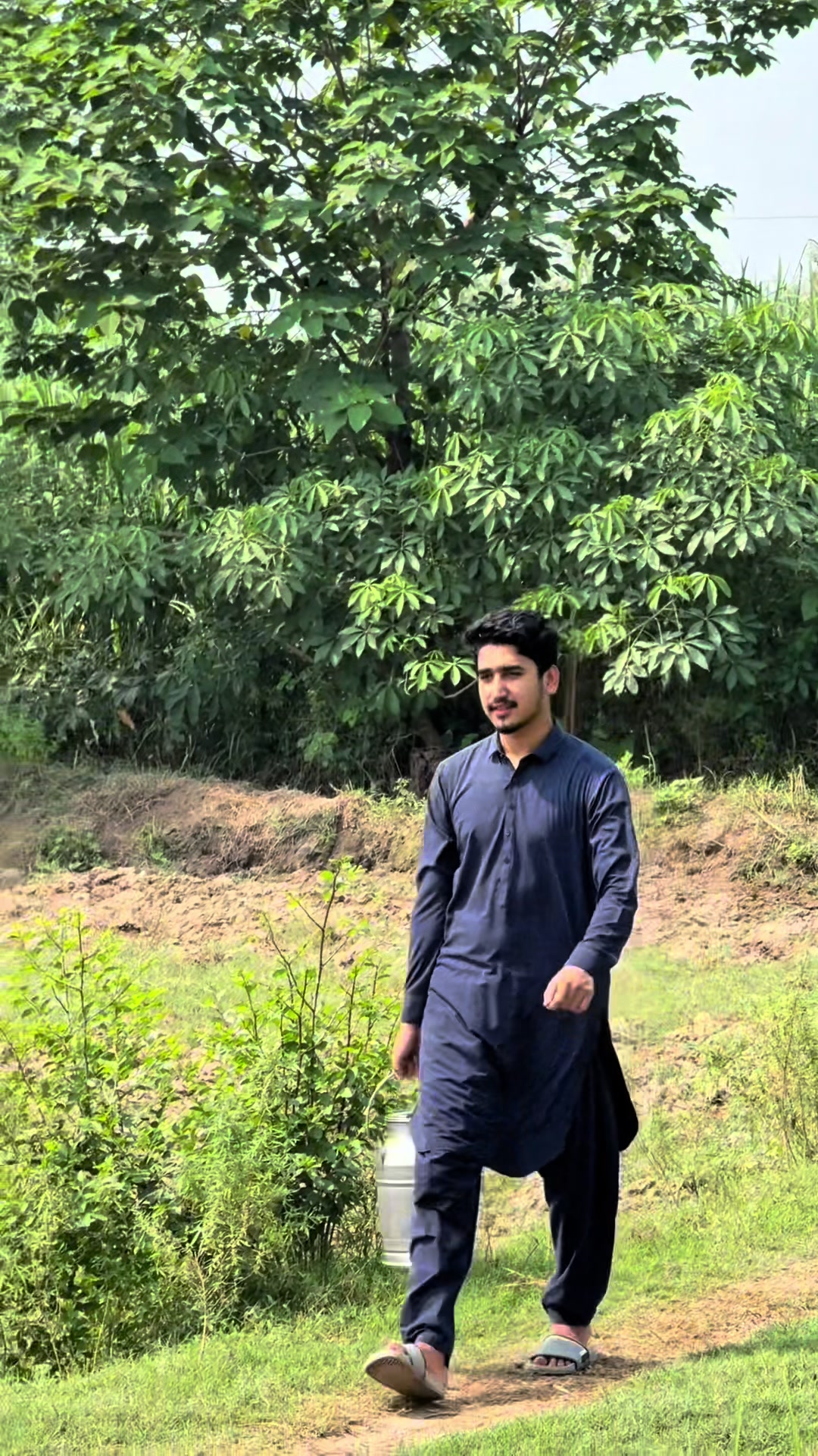 @مانی کھوکھر جیہ آلہ🥂🖤