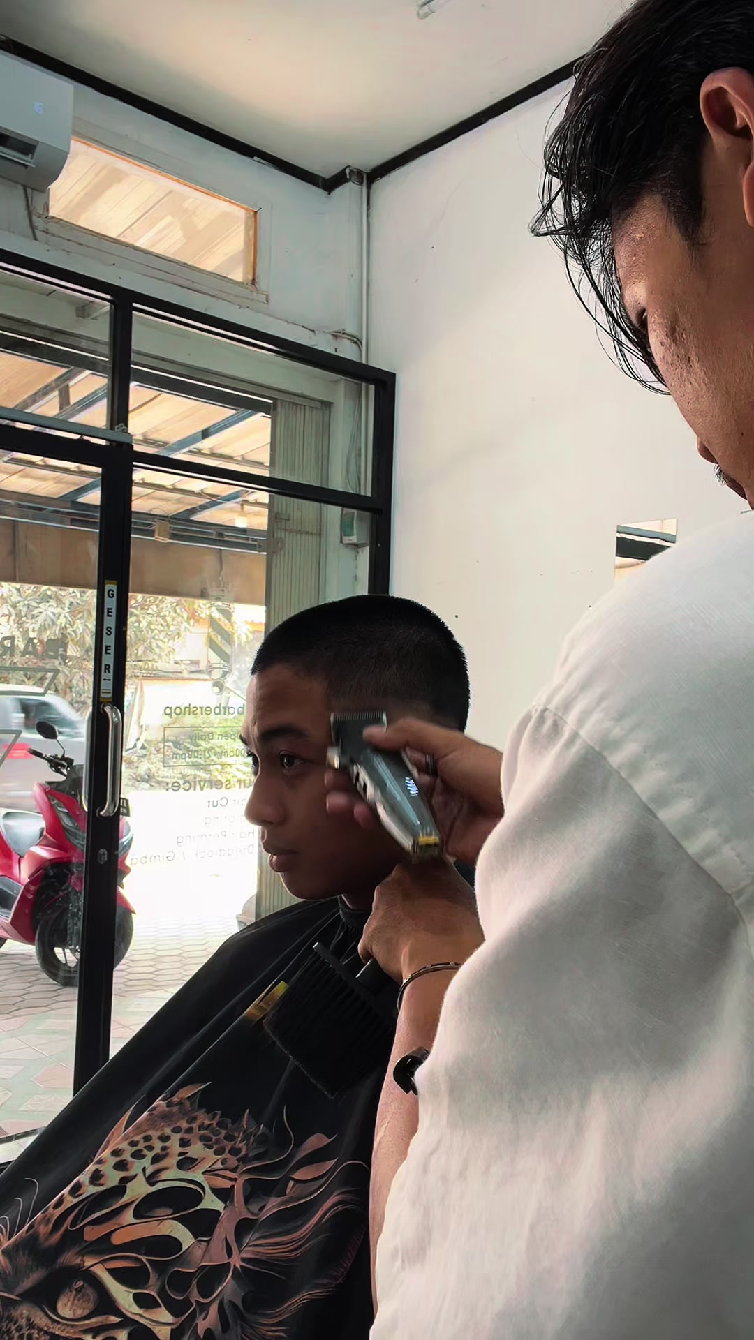@Rv barbershop cut