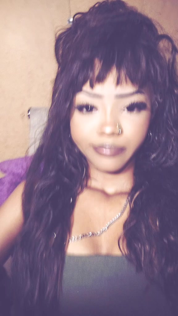 @Emanu_elle
