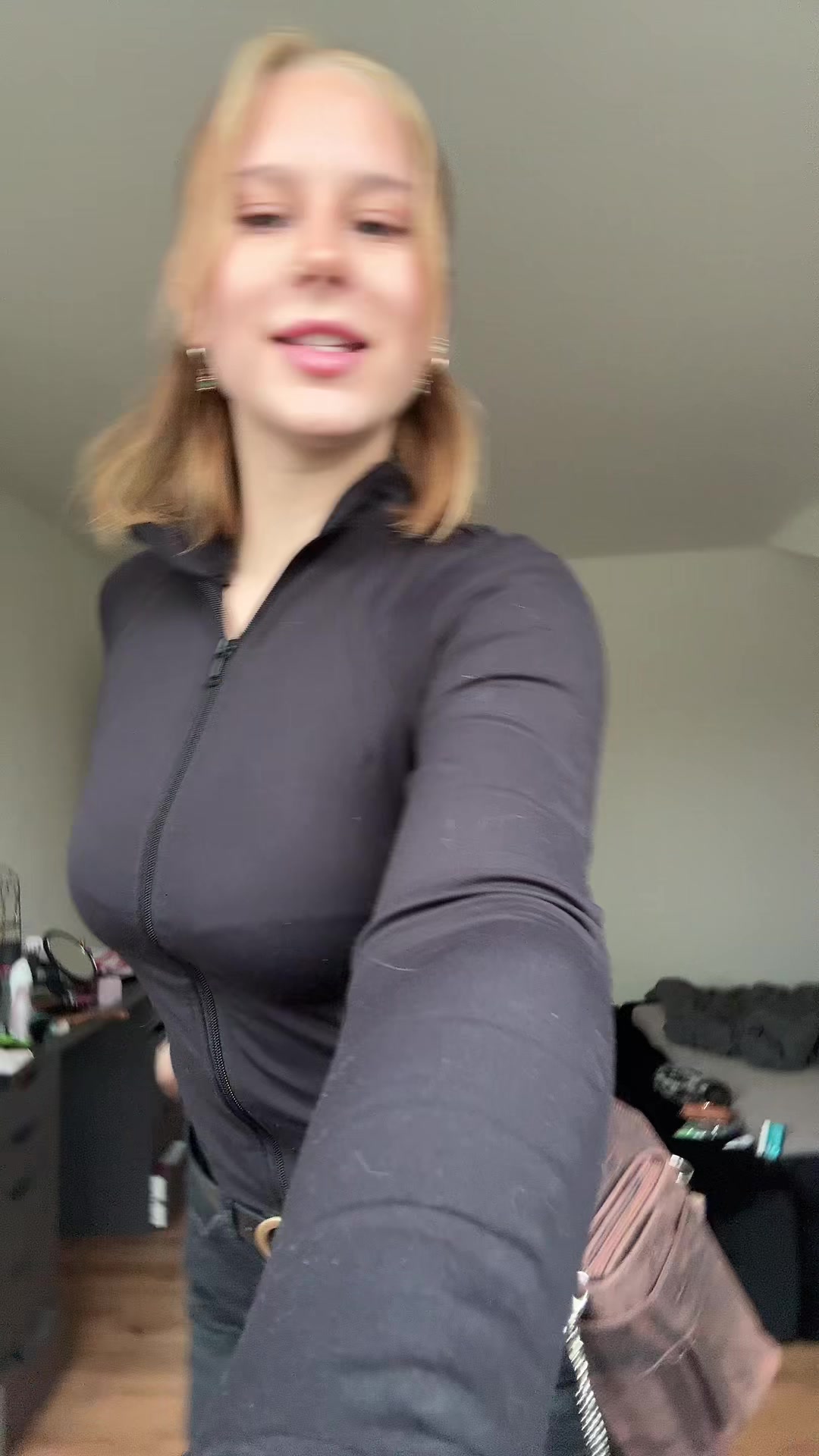 @Emi