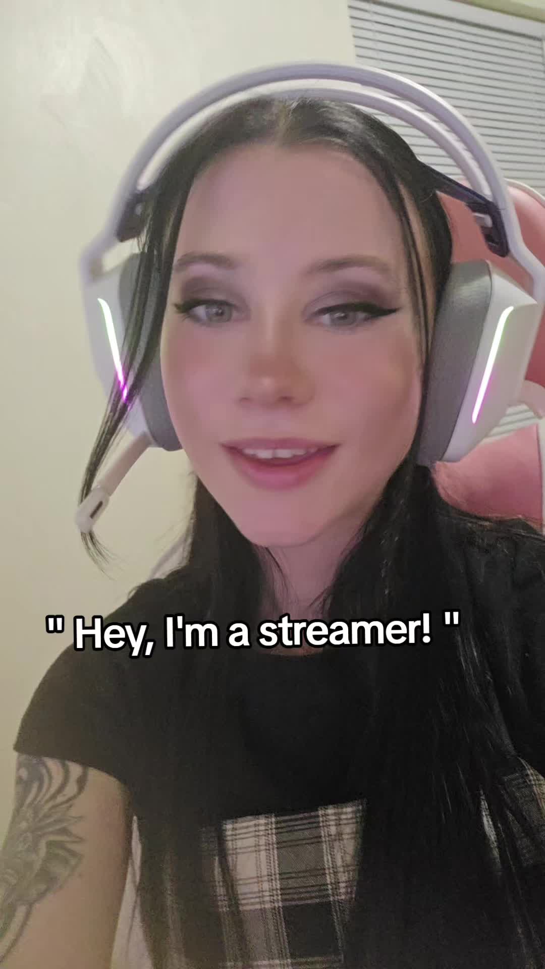@Eve Autym✨️Twitch Streamer✨️