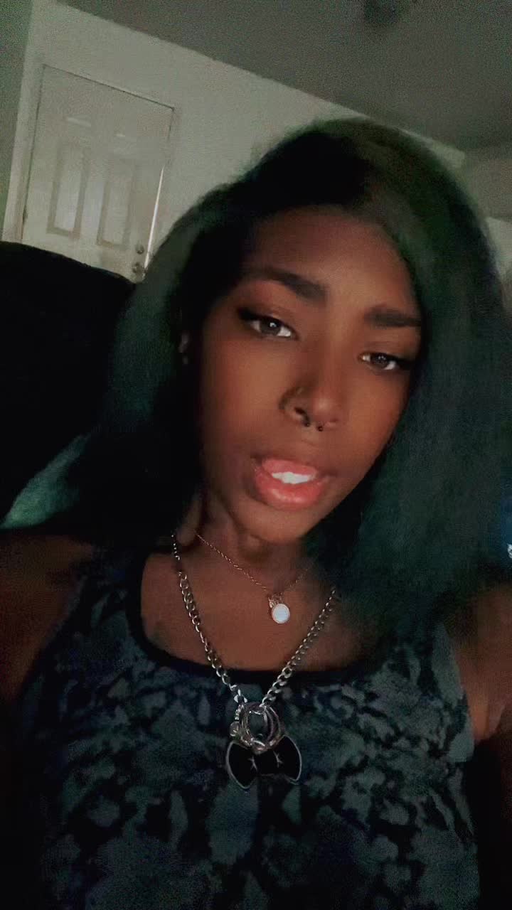 @laika.novarin