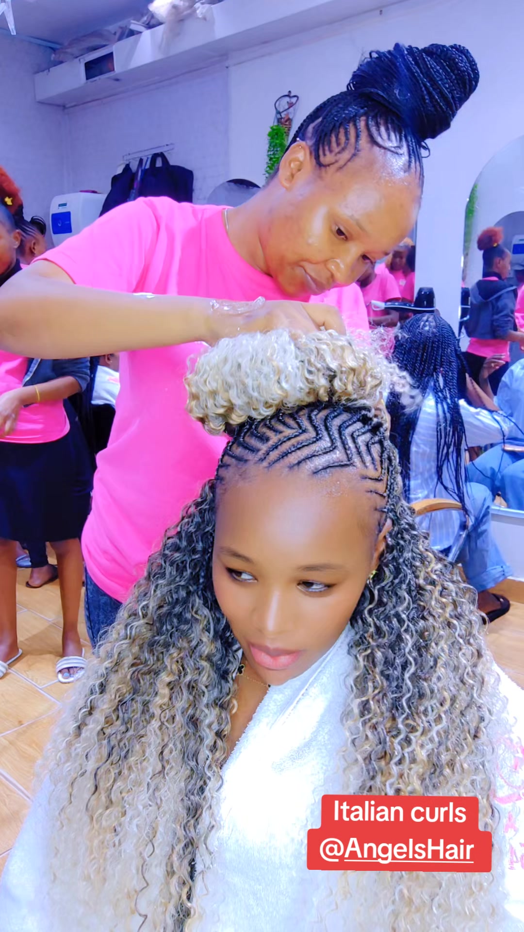 @VIP QUEENS SALON