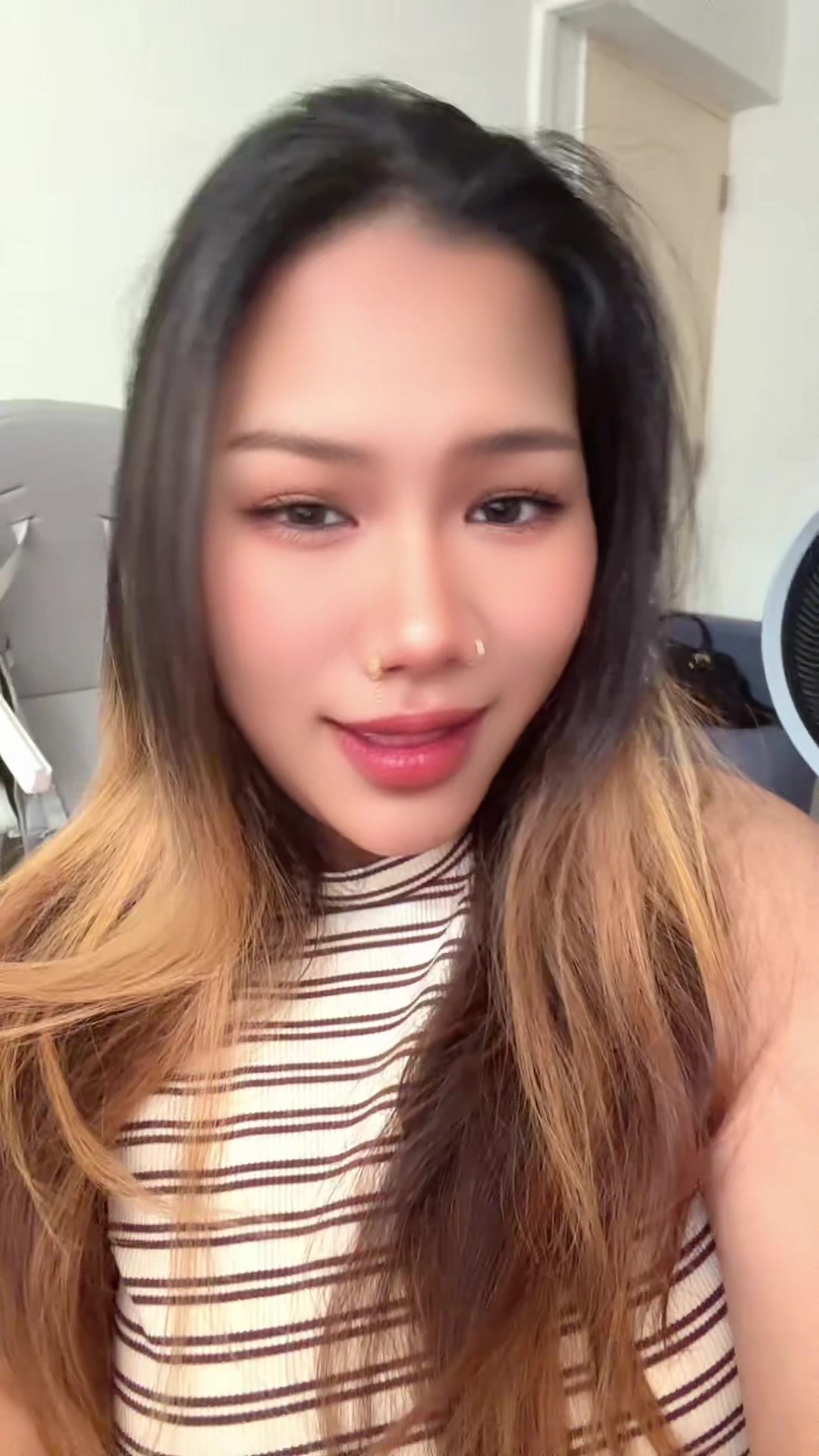 @Ashbby
