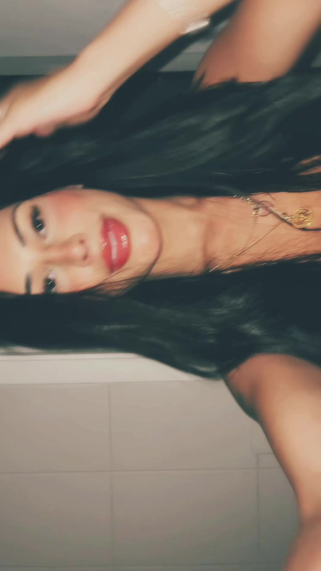 @nicolykardash