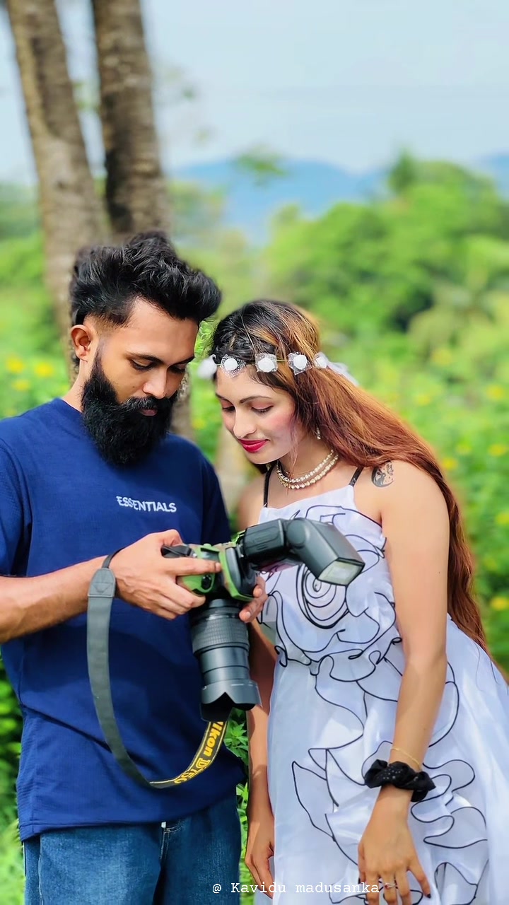 @කවි යා🙂