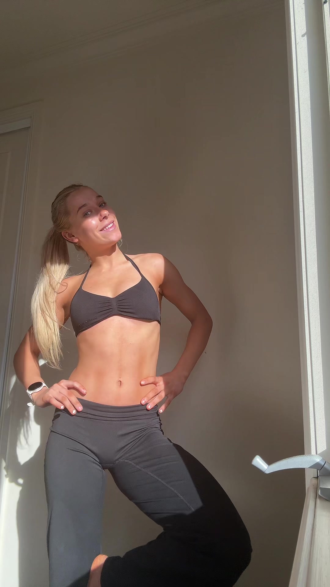 @mikaylahantony