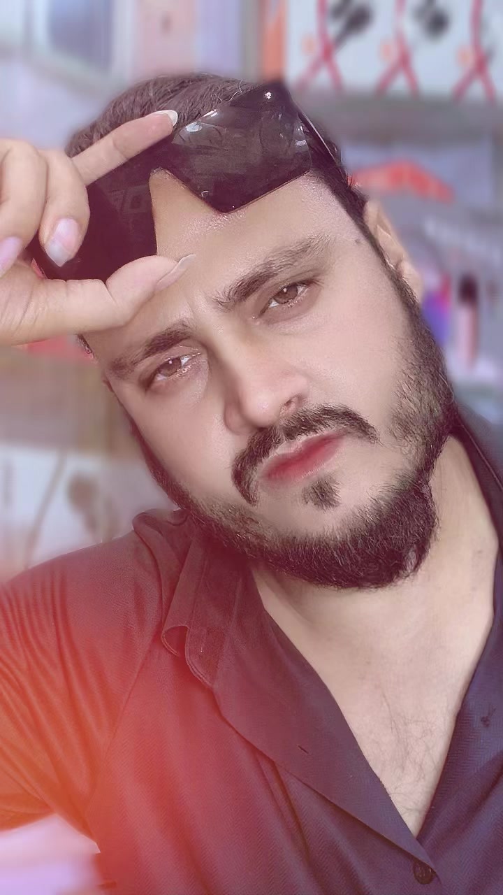 @𝐑𝐀𝐉𝐔 𝐒𝐇𝐀𝐇