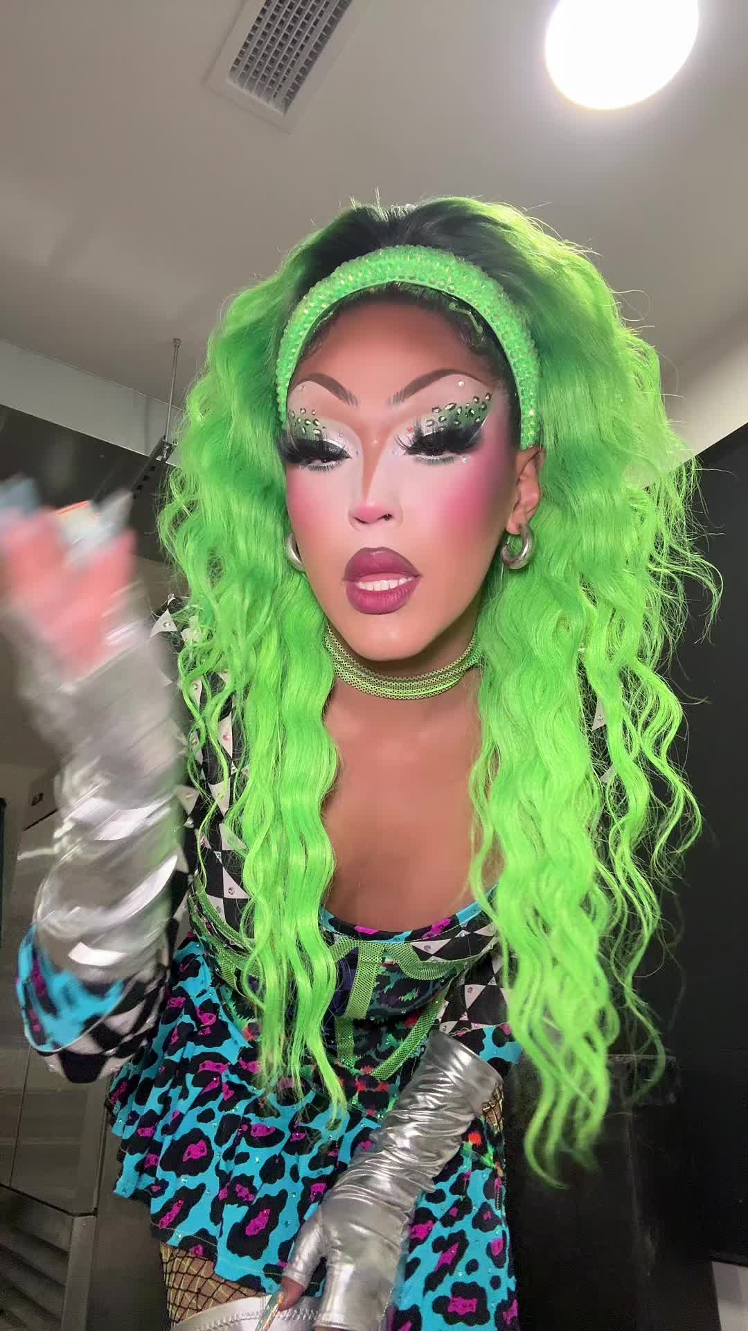 @Y2K Popstar of HTX💞