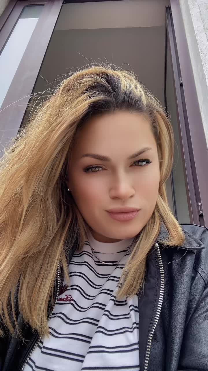 @Alina Grapila